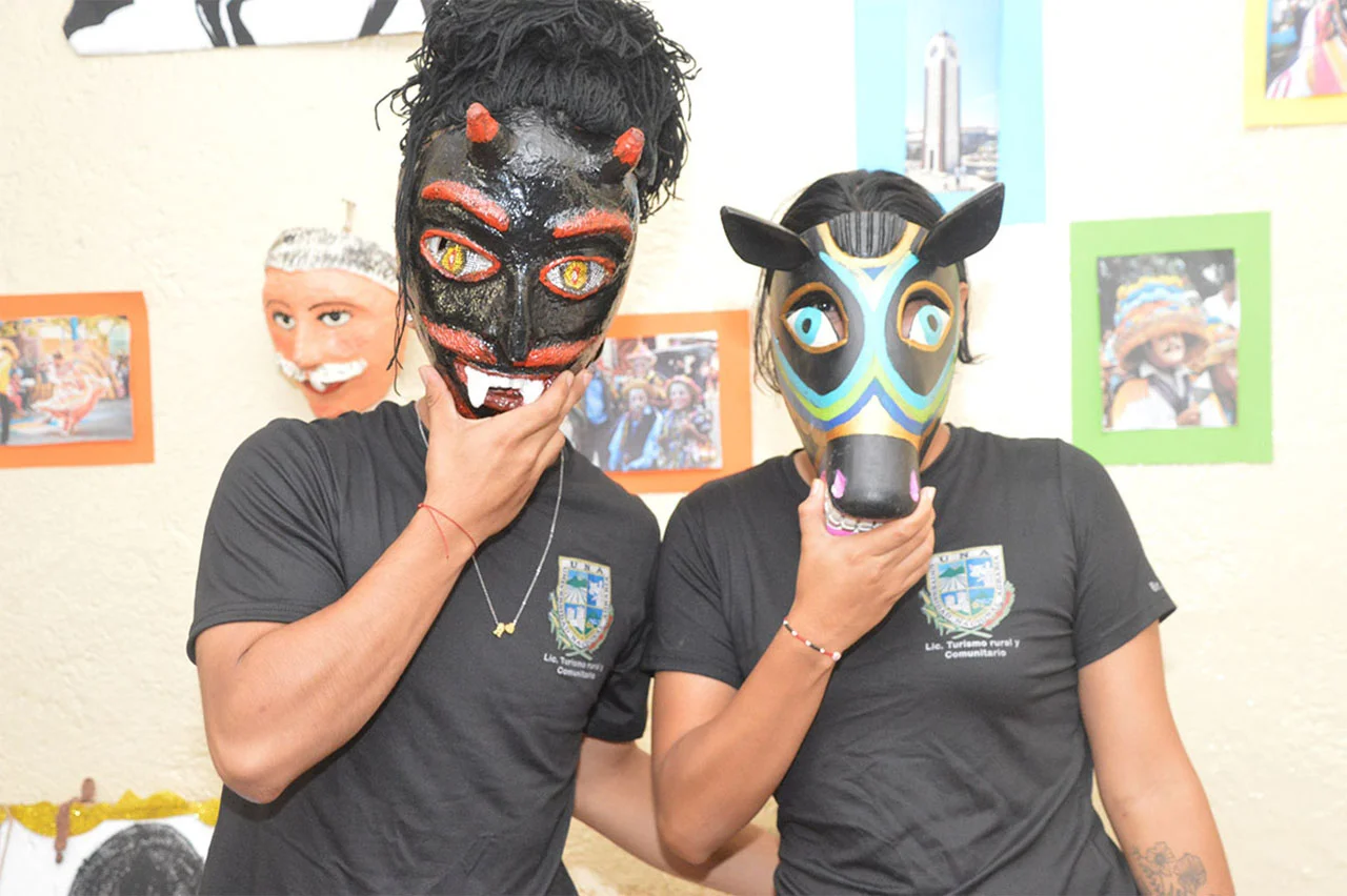 Máscaras | Universidad Nacional Agraria, Nicaragua