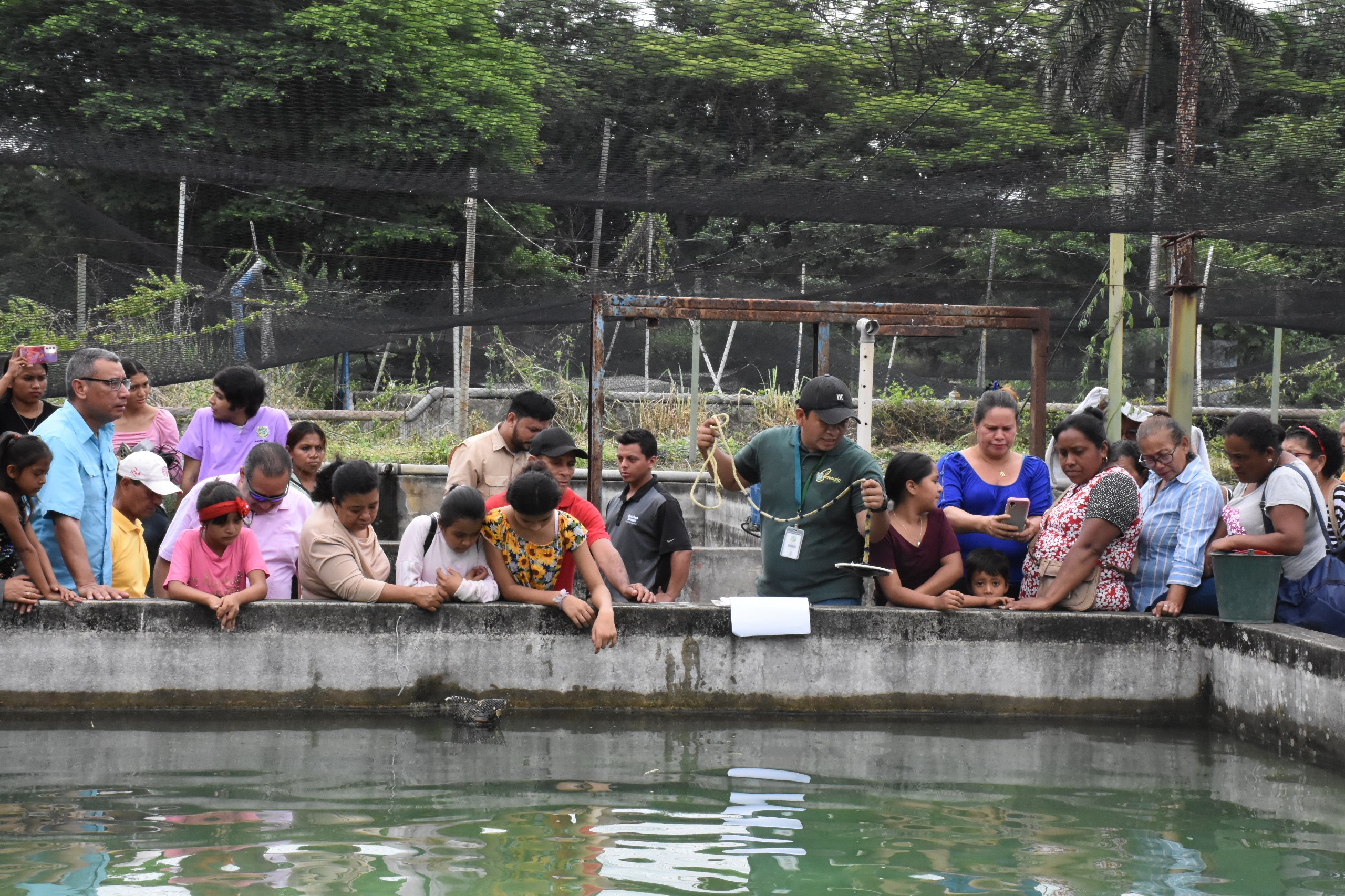 Participantes de la Feria de Innovacion de Piscicultura