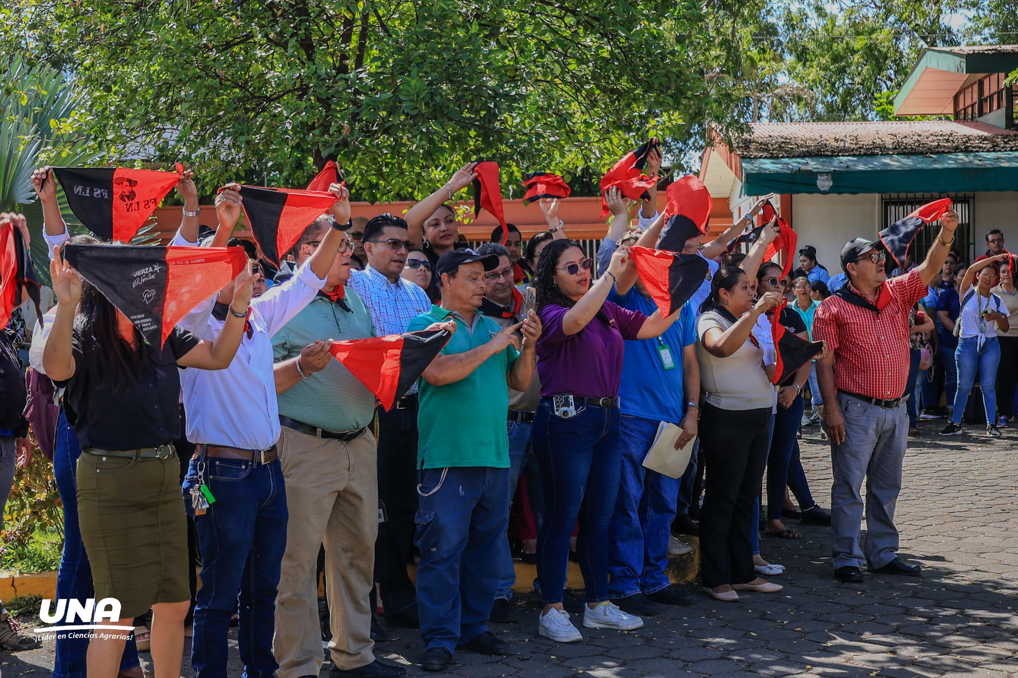 Participantes_homenaje al 90 aniversario del natalicio del comandante Carlos Fonseca Amador