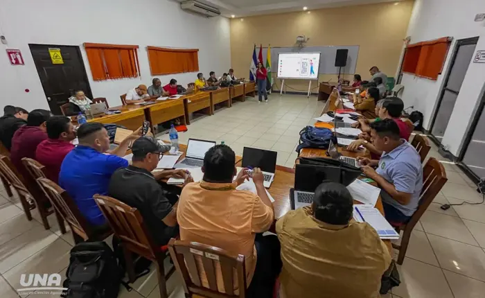 encuentro-de-trabajo-con-autoridades-de-la-Universidad-Nacional-Agraria-UNA